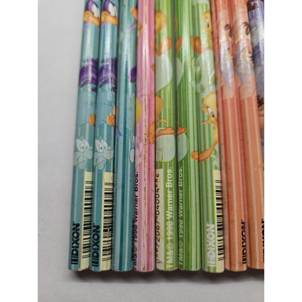 ​Vintage 1998 Looney Tunes 13 Pencil Lot Dixon Unsharpened Taz Tweety Roadrunner